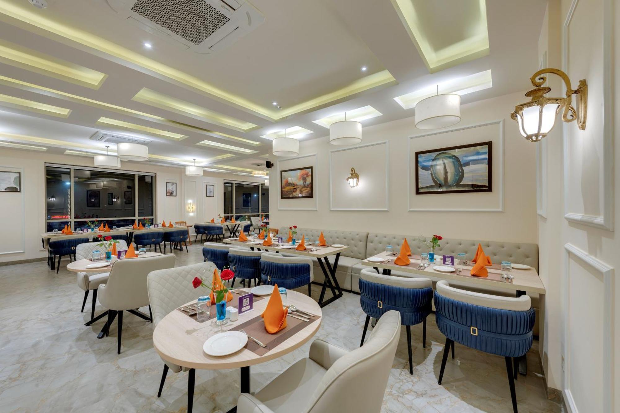 Hotel Click Collection Grand Gateway Varanasi