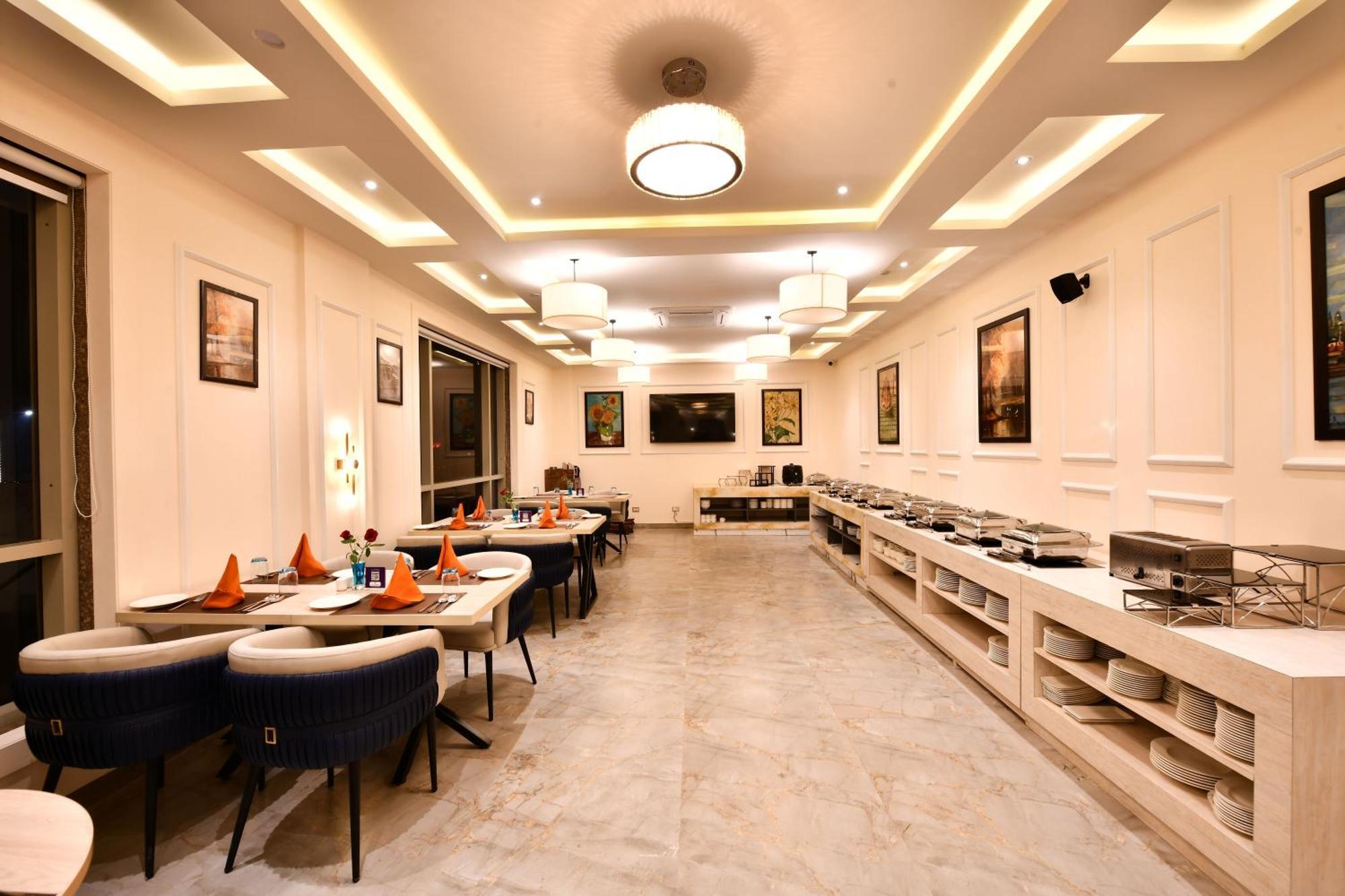 Hotel Click Collection Grand Gateway
